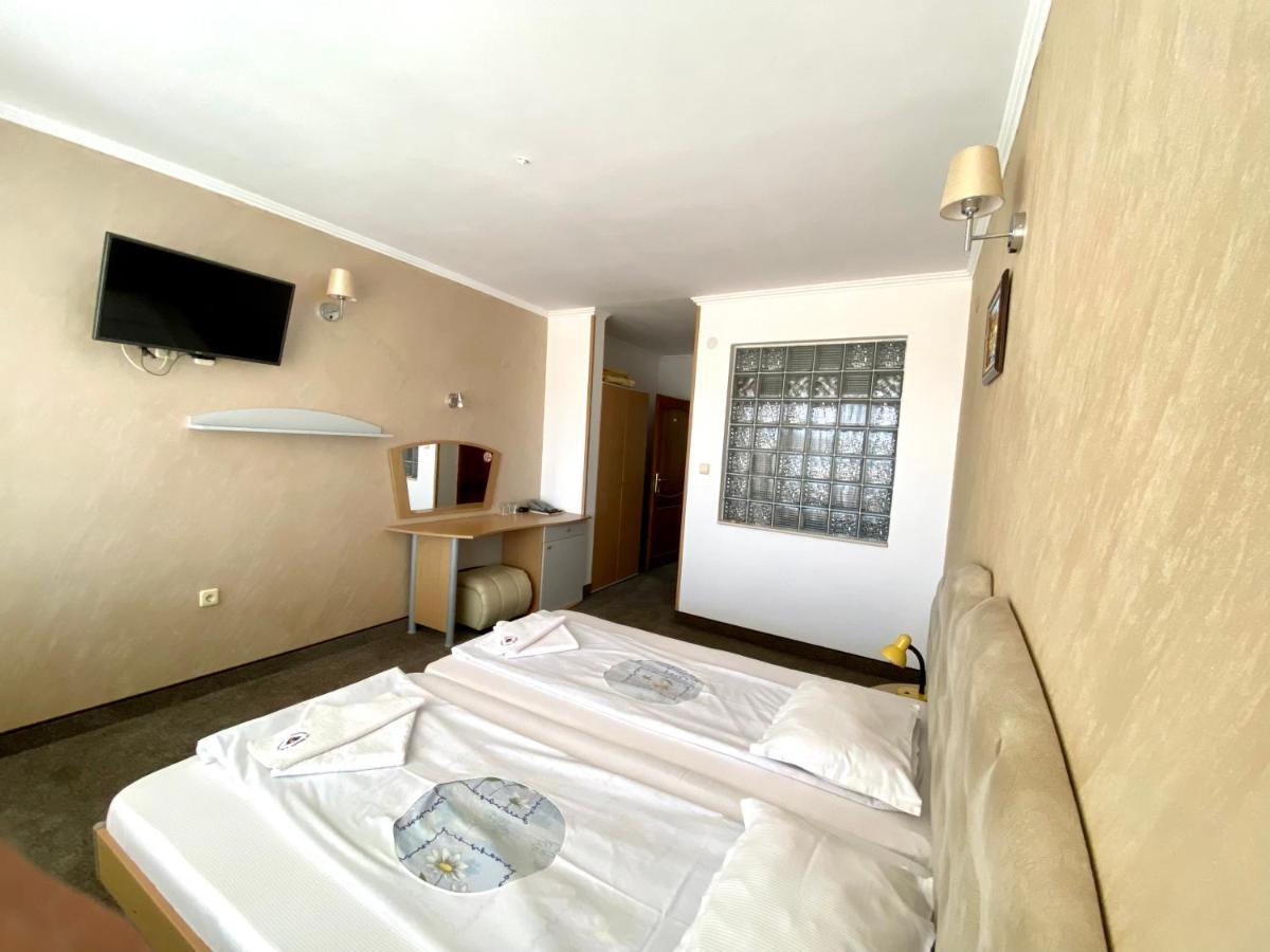 Family Hotel The Golden Fish Sozopol Exterior foto