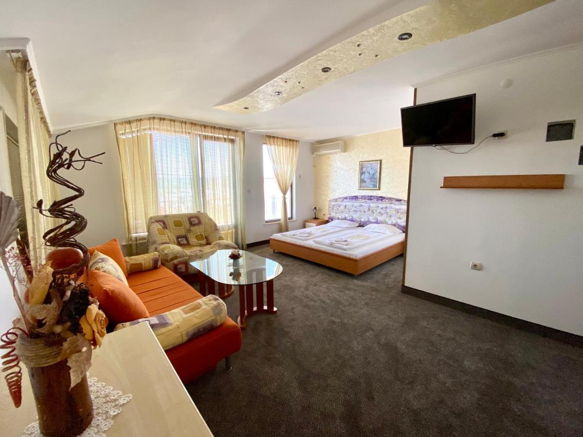 Family Hotel The Golden Fish Sozopol Exterior foto