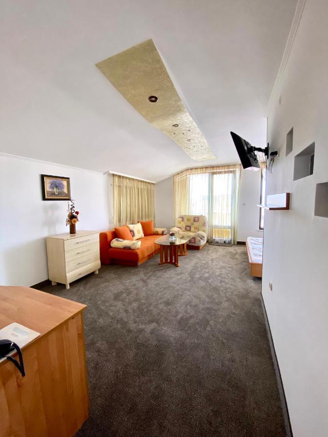 Family Hotel The Golden Fish Sozopol Exterior foto