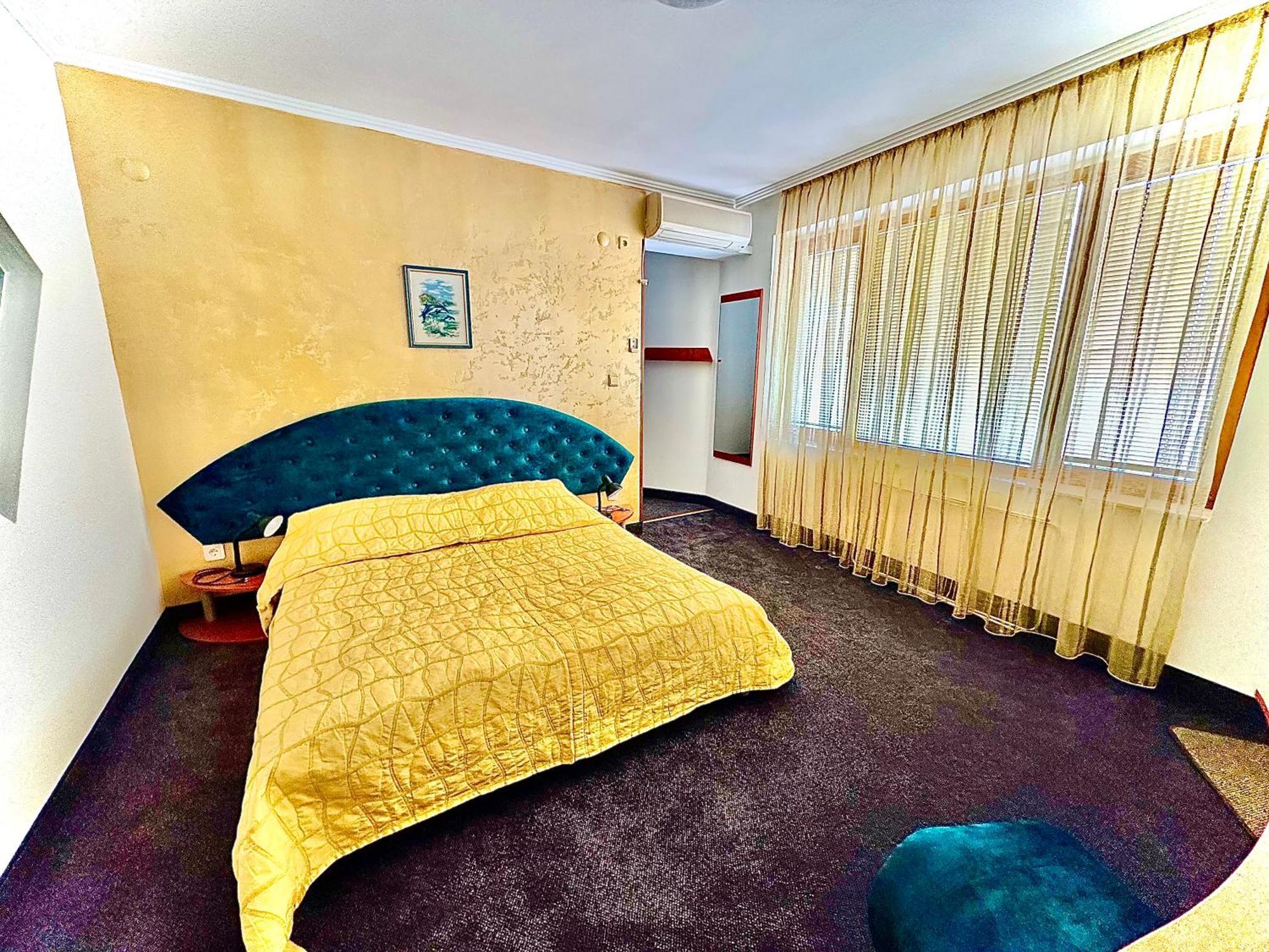 Family Hotel The Golden Fish Sozopol Exterior foto